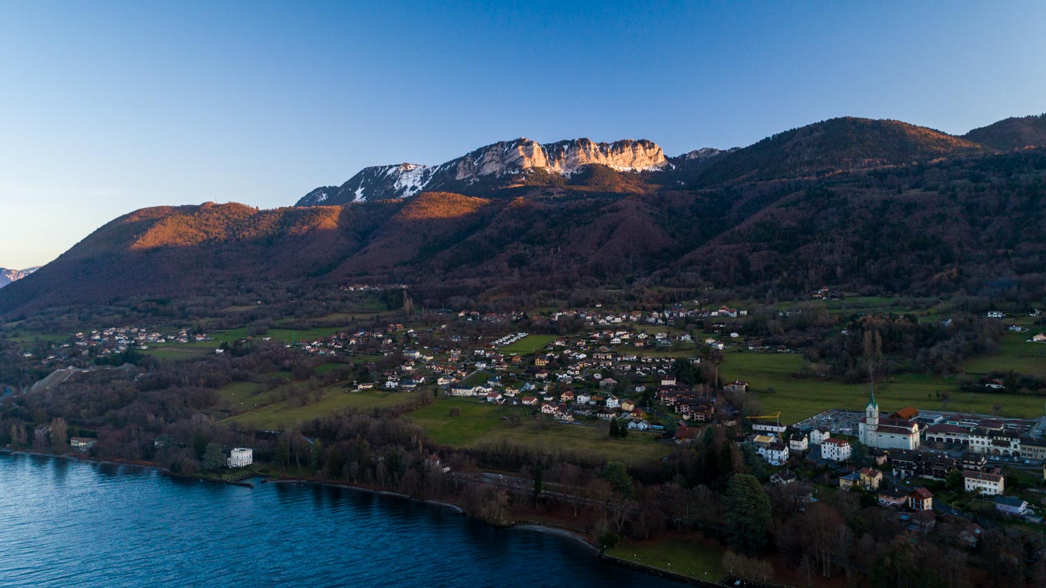 Thonon-Les-Bains : Lac Léman - Images d'illustrations aériennes pour France 3